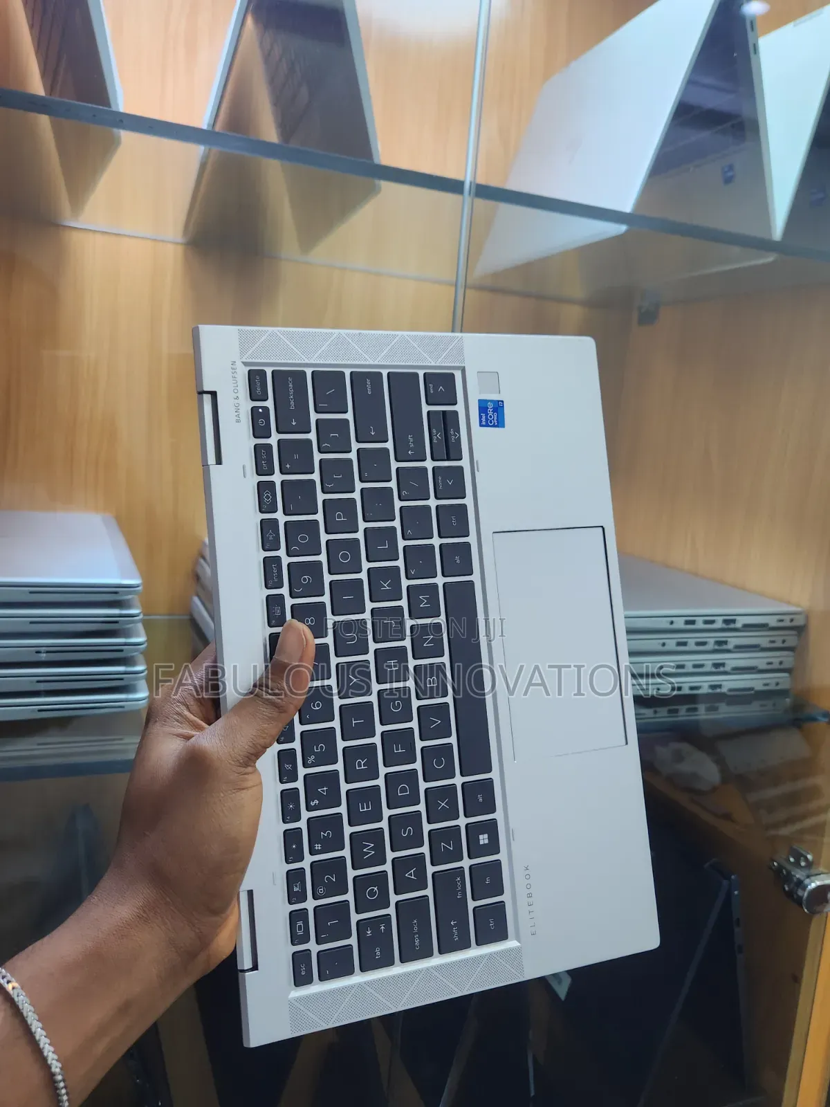 Laptop HP EliteBook 830 G8 16GB Intel Core i7 SSD 512GB