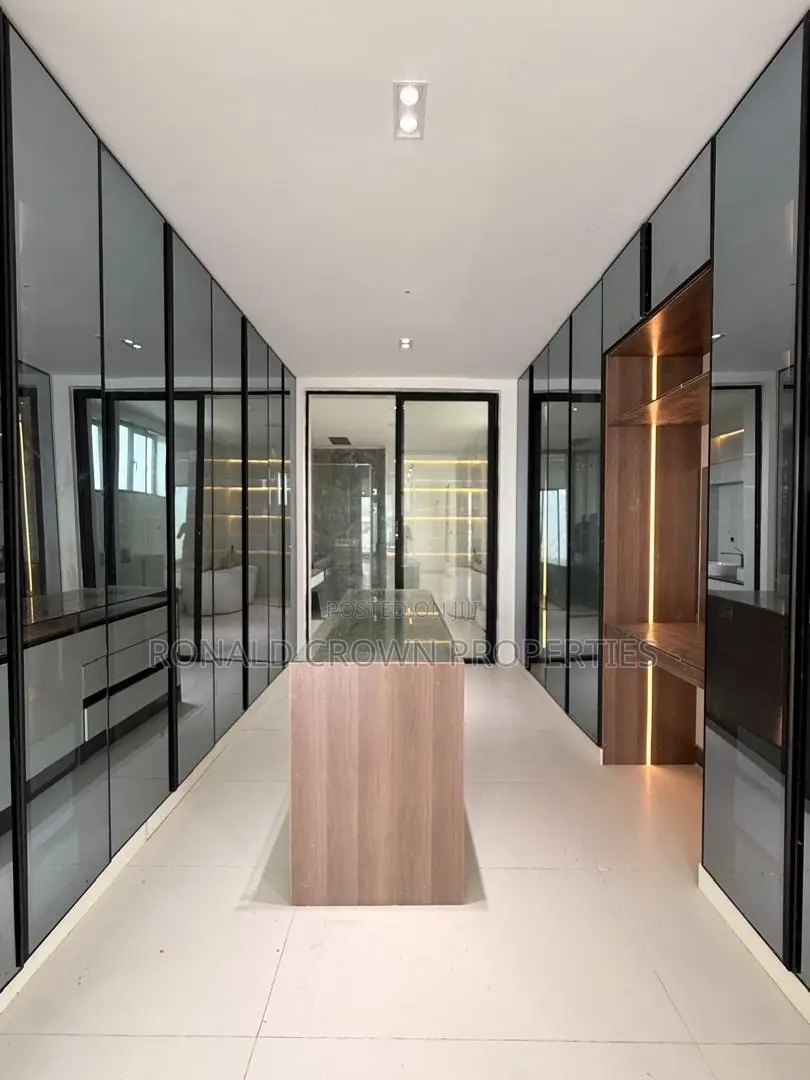 5bdrm Duplex in Ikate for sale