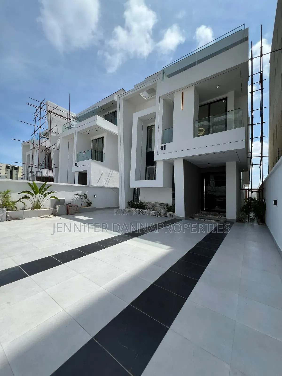 5bdrm Duplex in Lekki Phase 1 for sale