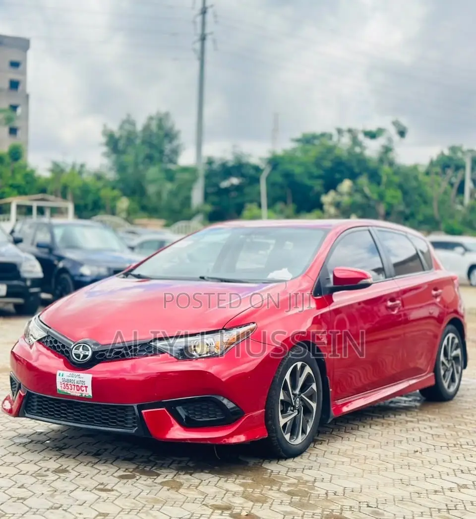 Scion iM Base 2016 Red