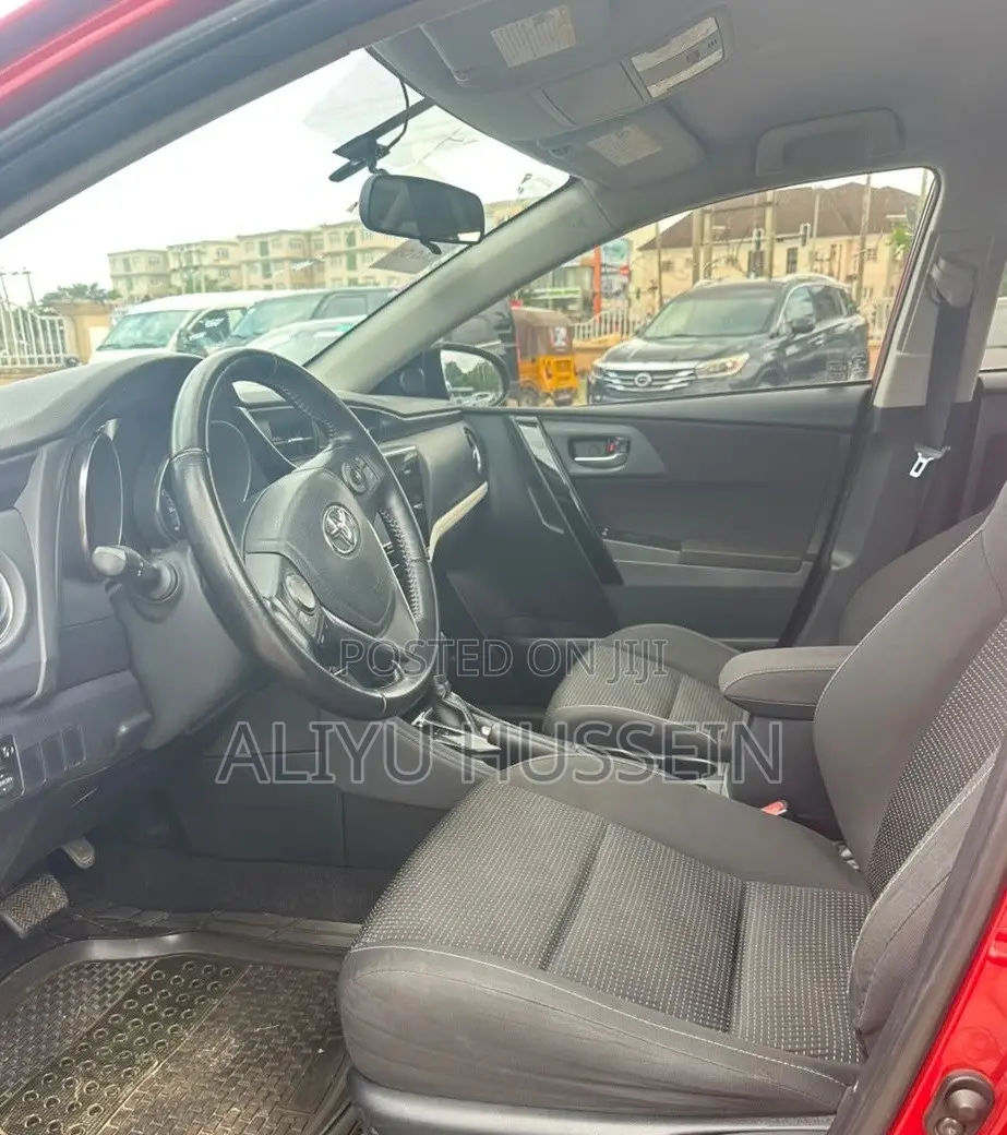 Scion iM Base 2016 Red