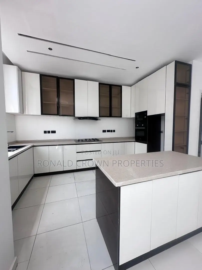 2bdrm Apartment in Victoria Island for sale
