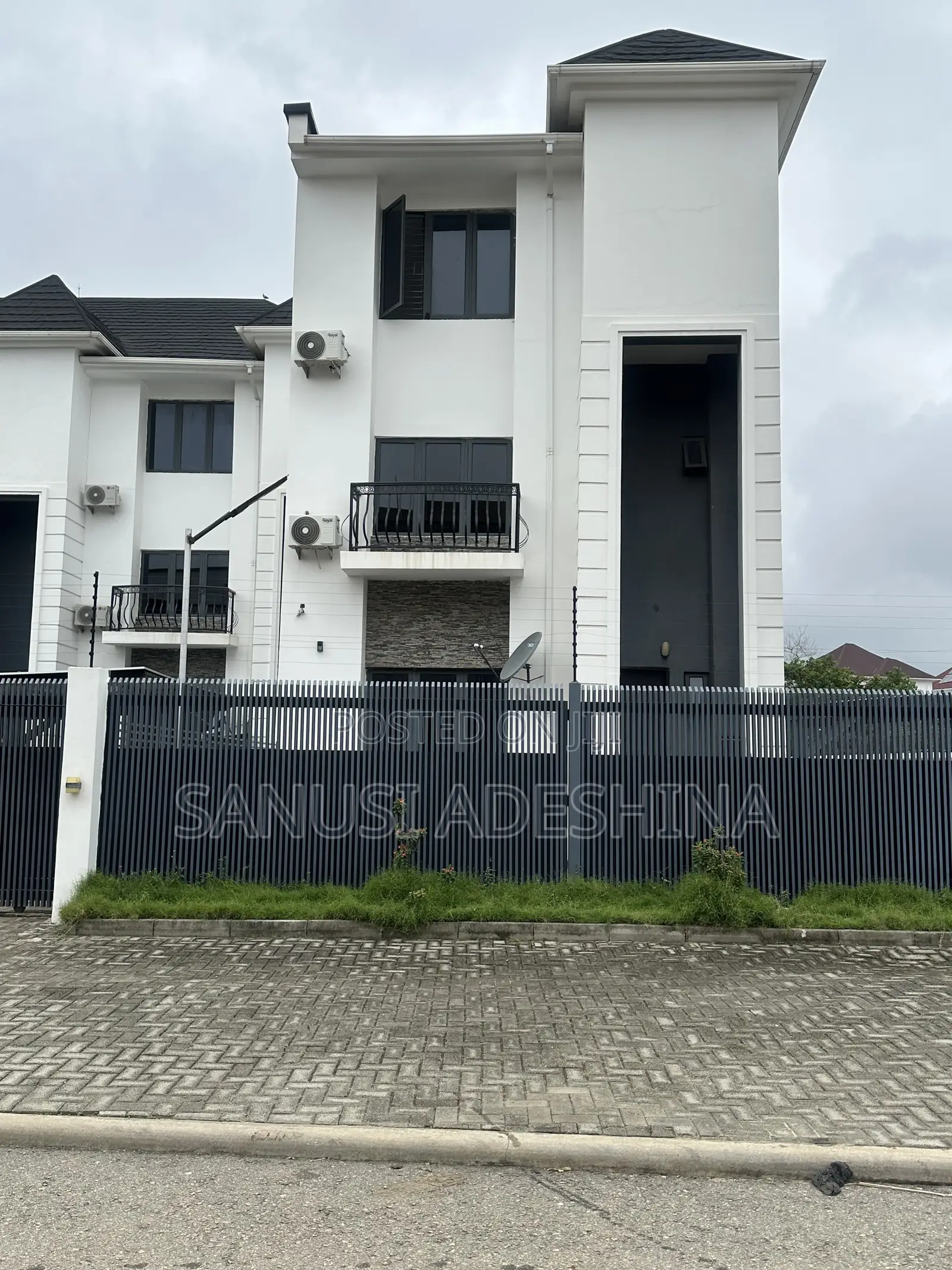 4bdrm Duplex in Jahi Gilmore Very for rent