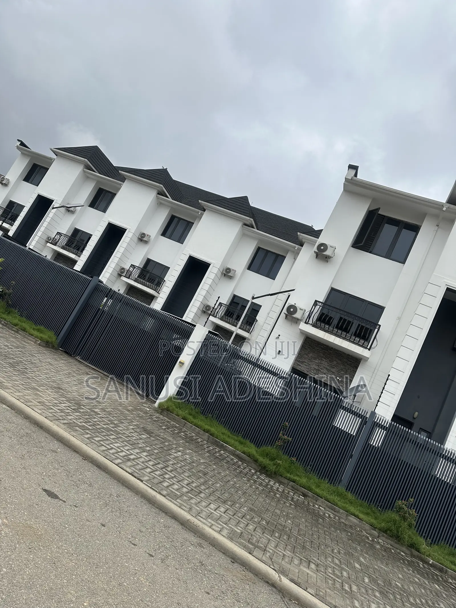 4bdrm Duplex in Jahi Gilmore Very for rent