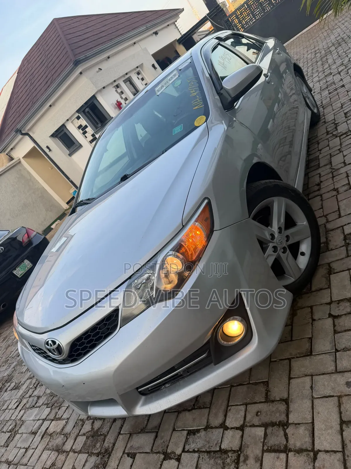 Toyota Camry 2014 Silver