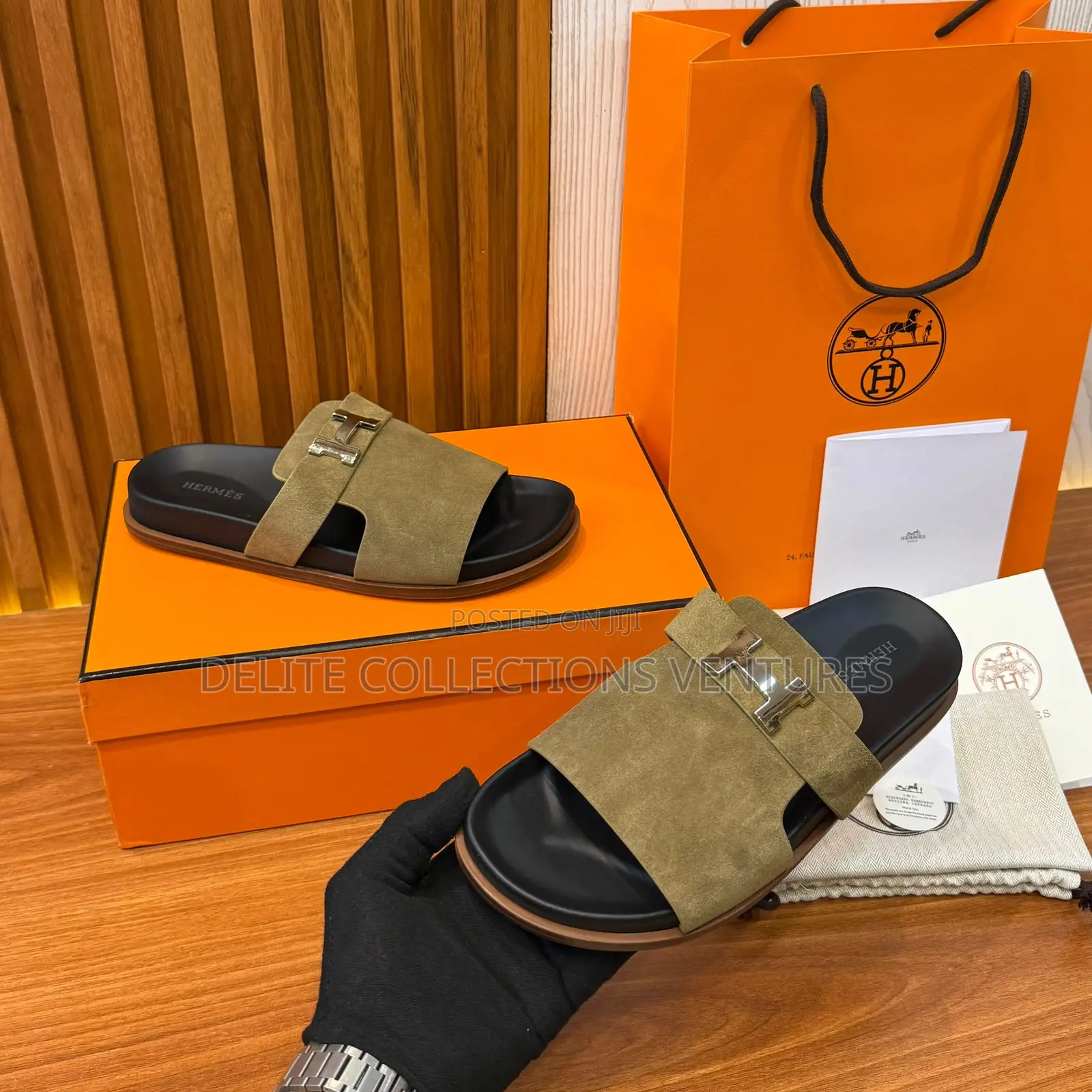 *HERMEŚ Jaures Sandal in Étoupe Green Black Now Available