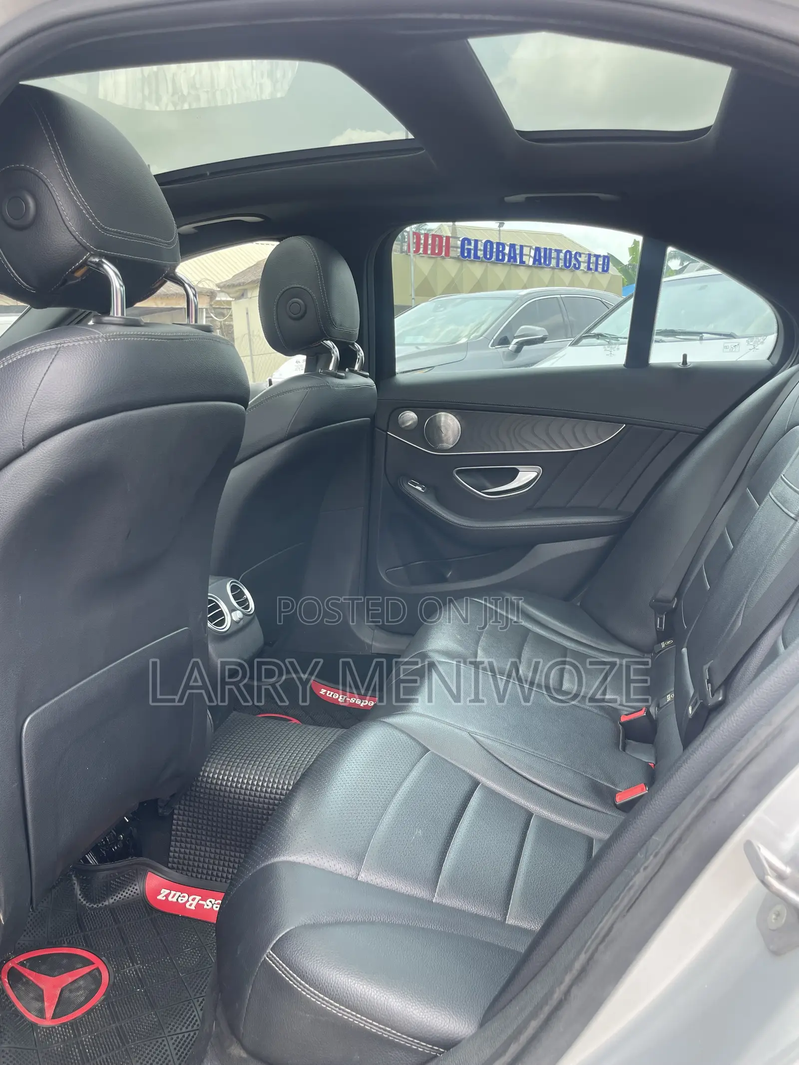 Mercedes-Benz C300 Luxury 4dr AWD 4Matic Sedan (2.0L 4cyl 7A) 2015
