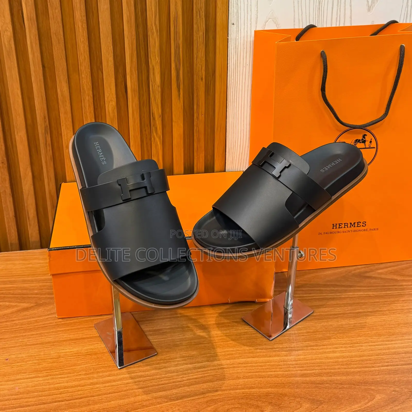 *HERMEŚ Jaures Sandal in Étoupe Green Black Now Available