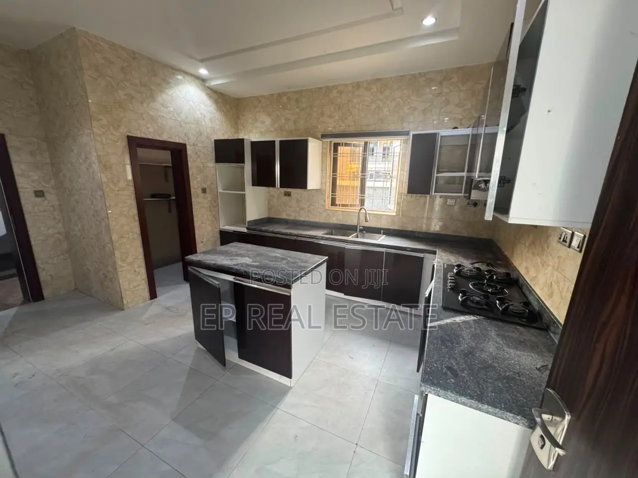 4bdrm Duplex in Galadimawa for sale