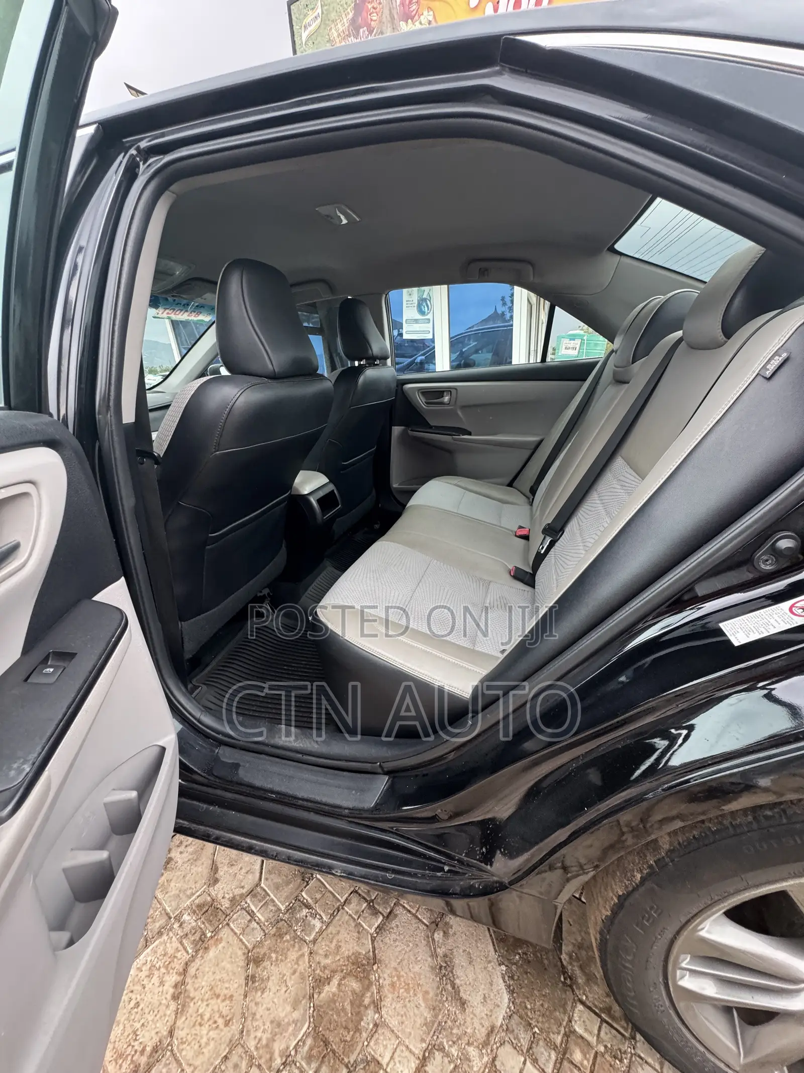 Toyota Camry SE 4dr Sedan (2.5L 4cyl 6A) 2016 Black