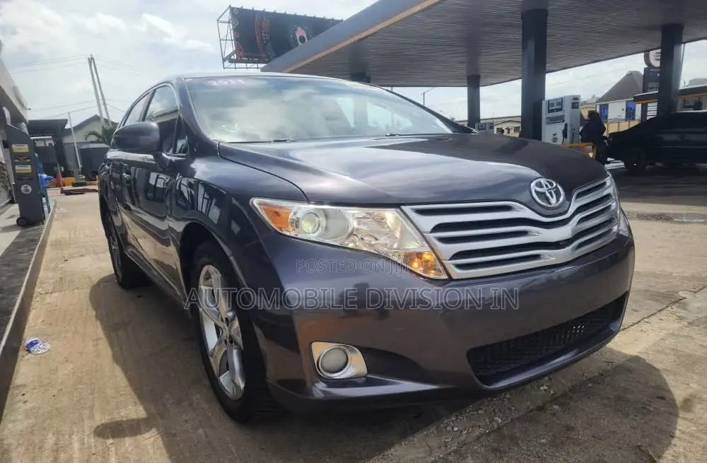 Toyota Venza XLE 2010 Gray