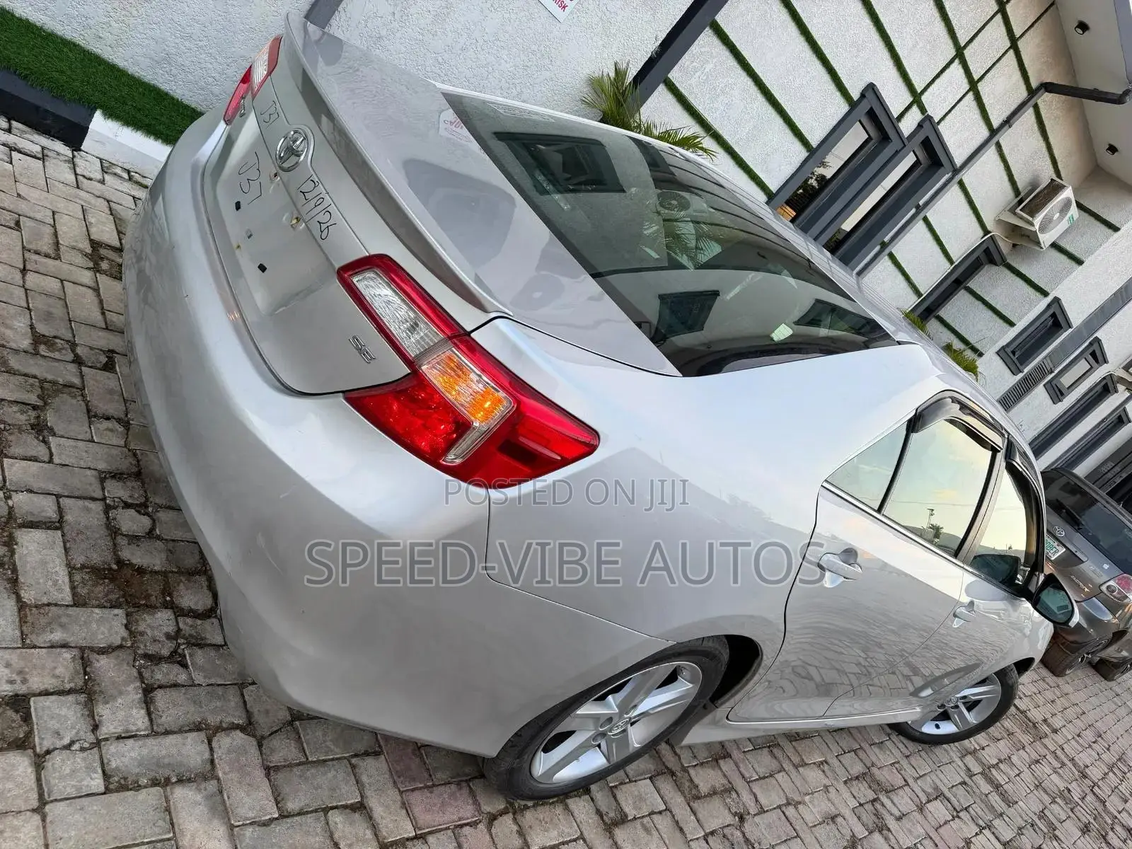 Toyota Camry 2014 Silver