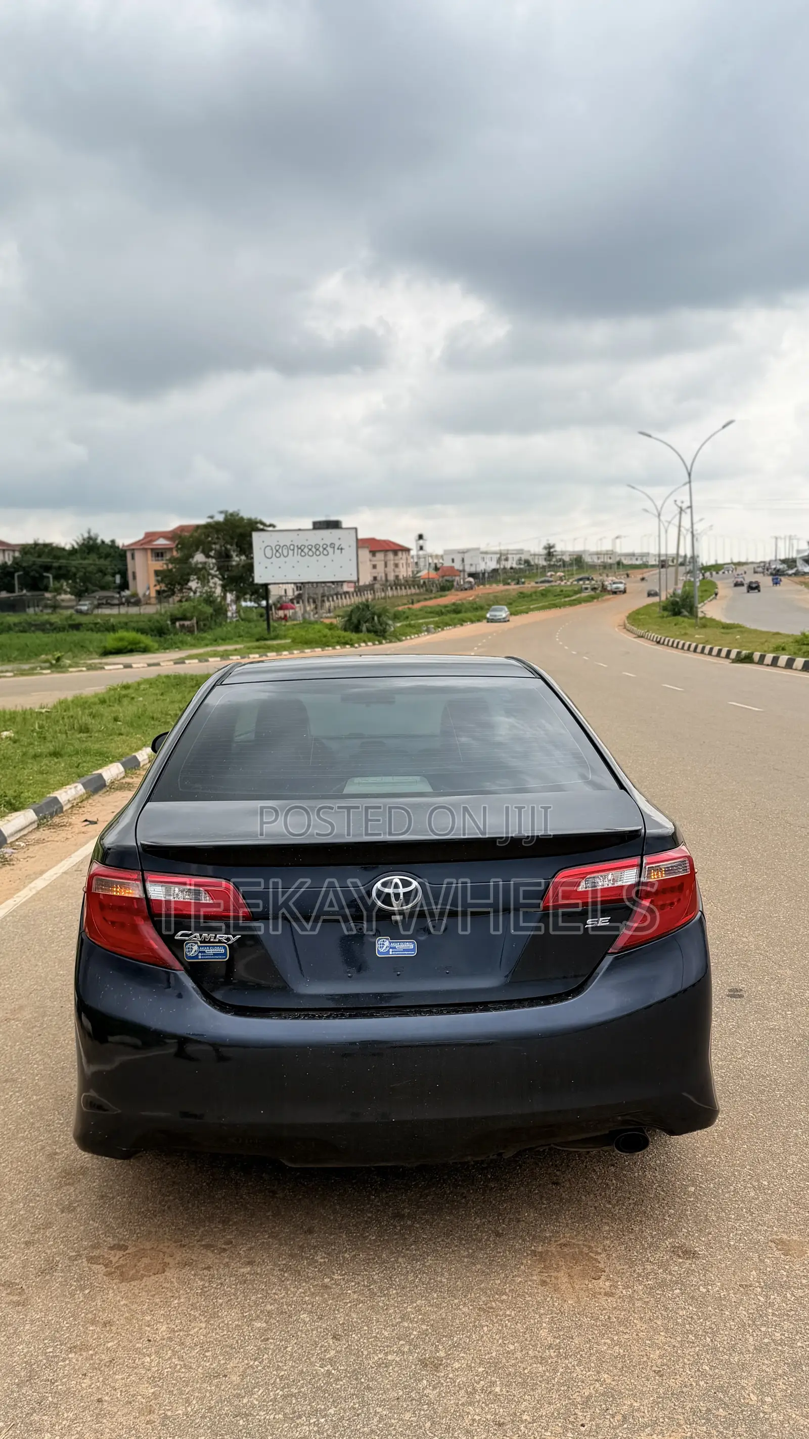 Toyota Camry SE 4dr Sedan (2.5L 4cyl 6A) 2014 Blue