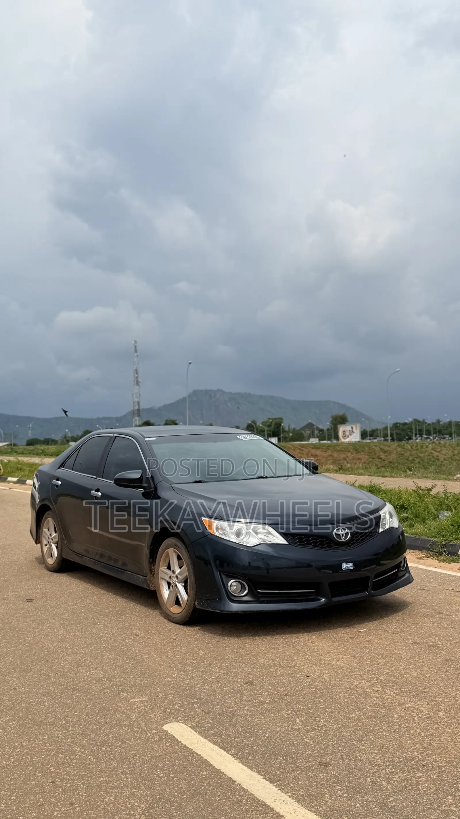 Toyota Camry SE 4dr Sedan (2.5L 4cyl 6A) 2014 Blue