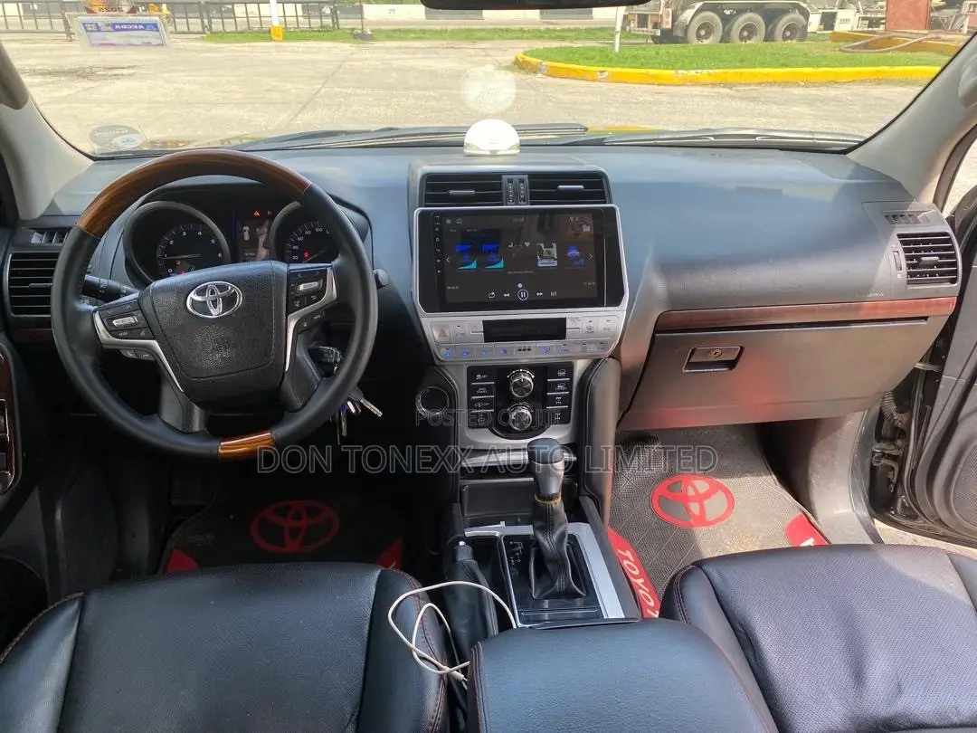 Toyota Land Cruiser Prado 2.7 2017 Black