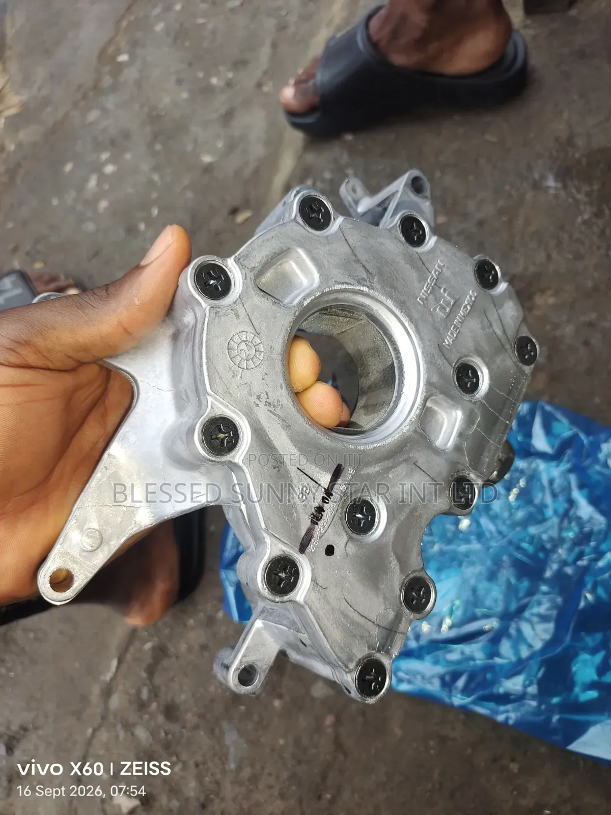 Oli Pump Infiniti Qx80 or Nissan Patrol or Nissan Amanda