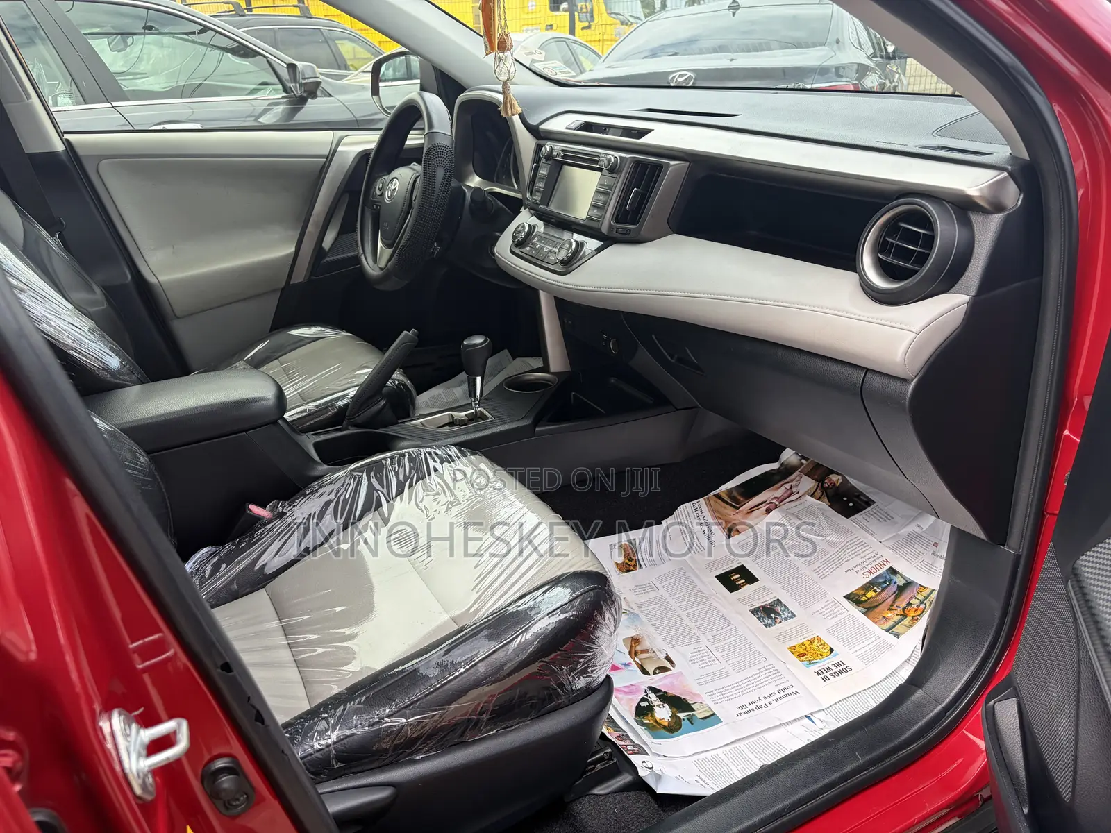 Toyota RAV4 XLE 4dr SUV (2.5L 4cyl 6A) 2014 Red