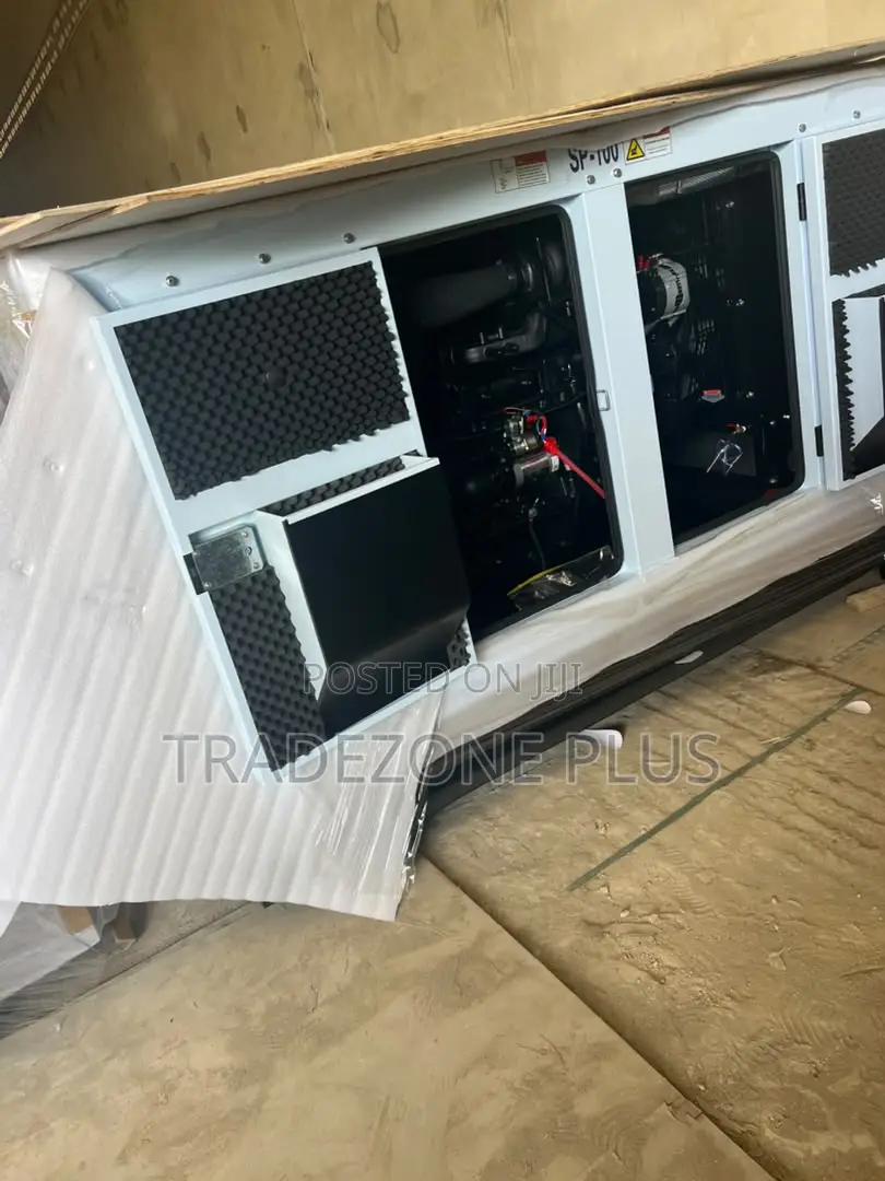 Efficient Perkins 100kVA Soundproof Diesel Gen
