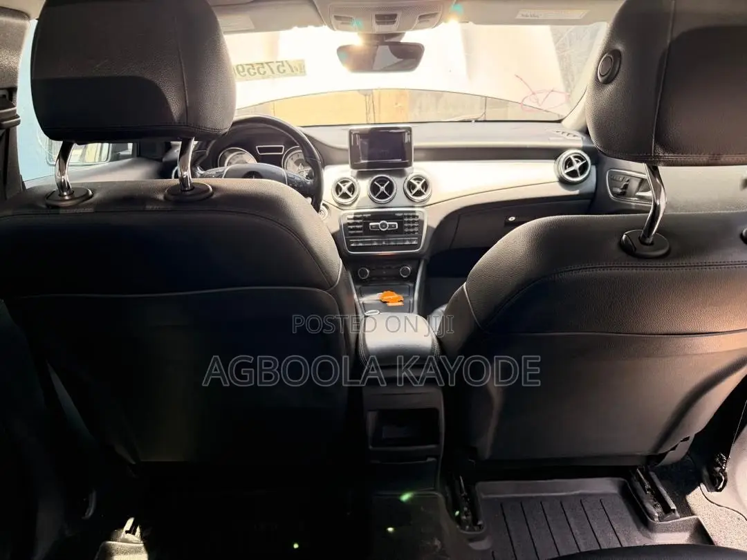 Mercedes-Benz GLA 250 2015 Gray