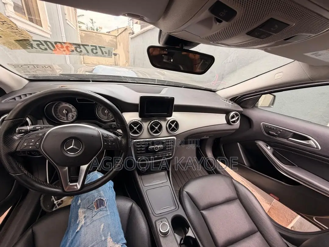 Mercedes-Benz GLA 250 2015 Gray