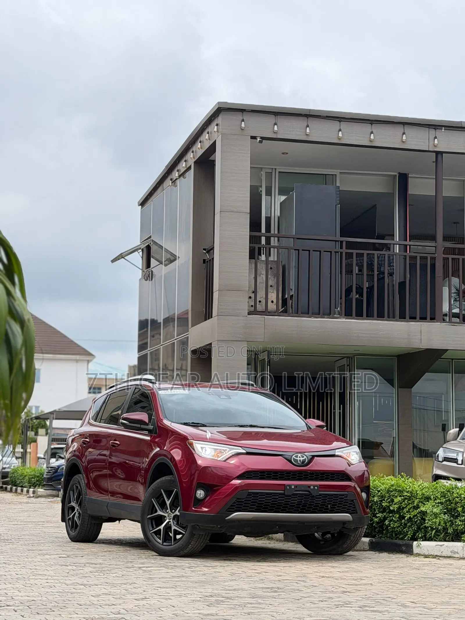 Toyota RAV4 SE 4dr SUV (2.5L 4cyl 6A) 2018 Maroon