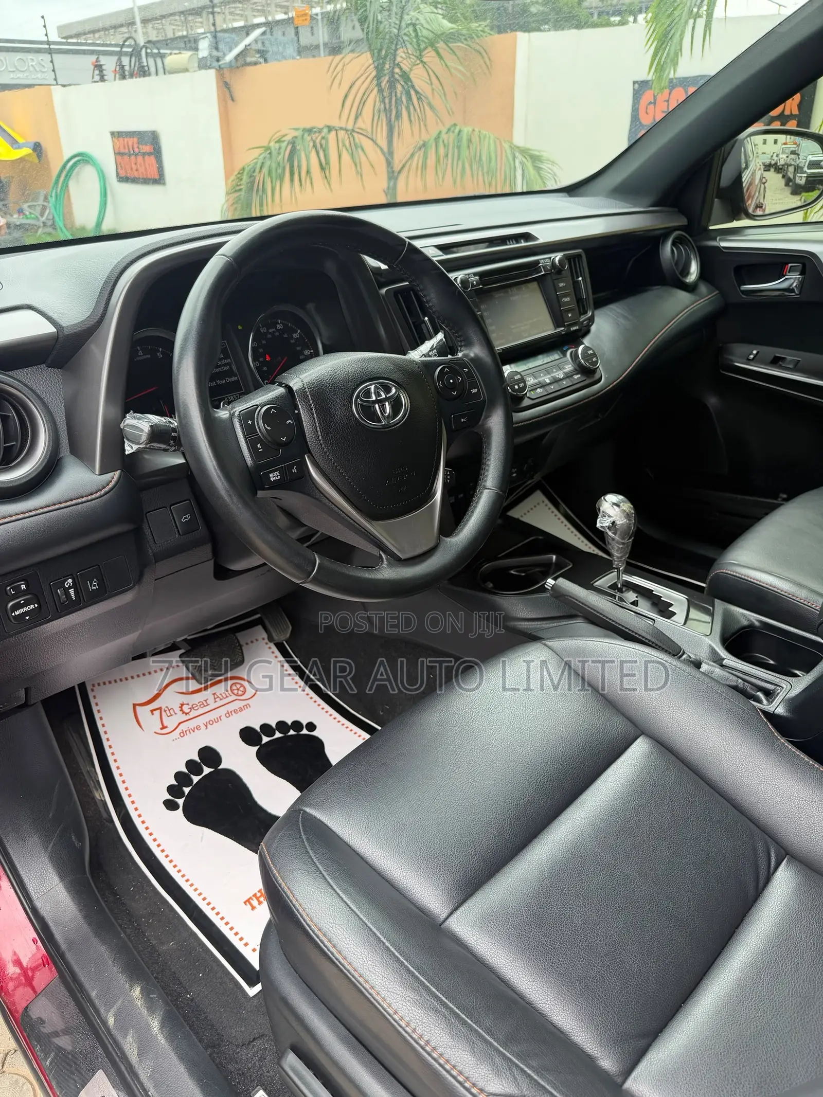 Toyota RAV4 SE 4dr SUV (2.5L 4cyl 6A) 2018 Maroon