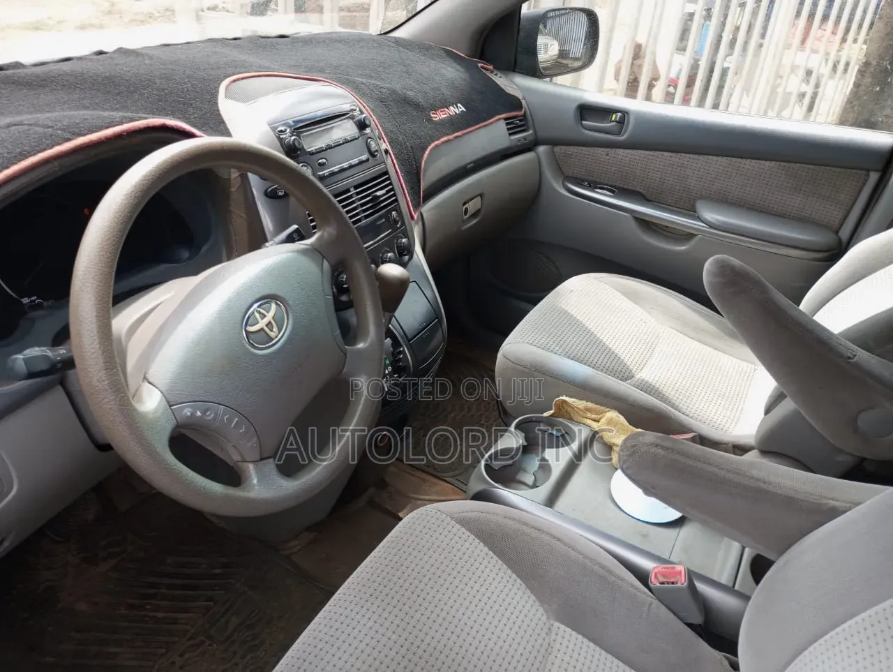 Toyota Sienna LE AWD 2006 Red