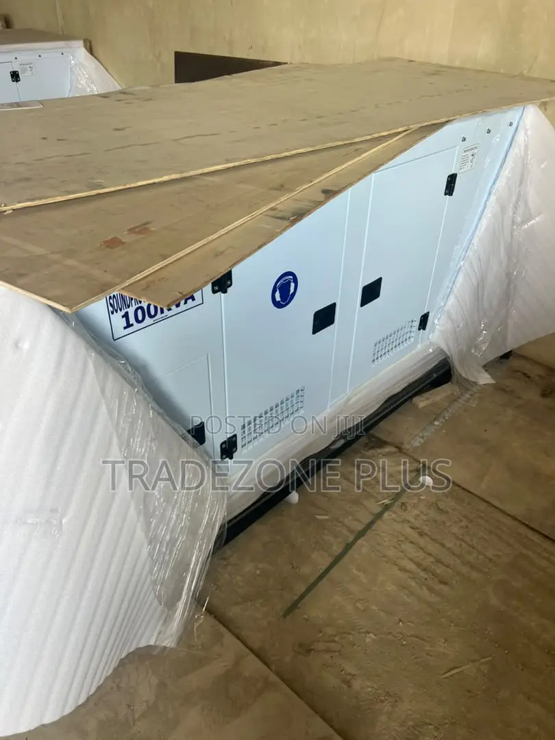 Industrial-Grade Perkins 100kVA Soundproof Gen