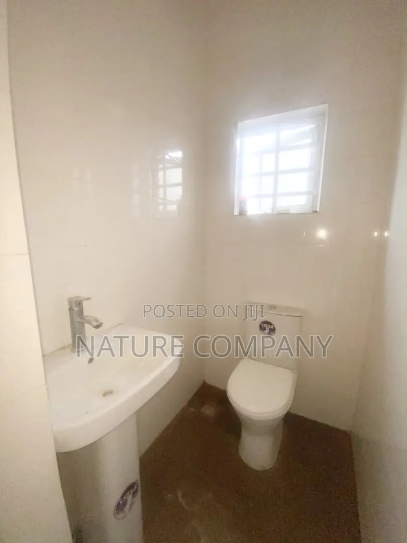 2bdrm Block of Flats in Magodo Isheri for rent