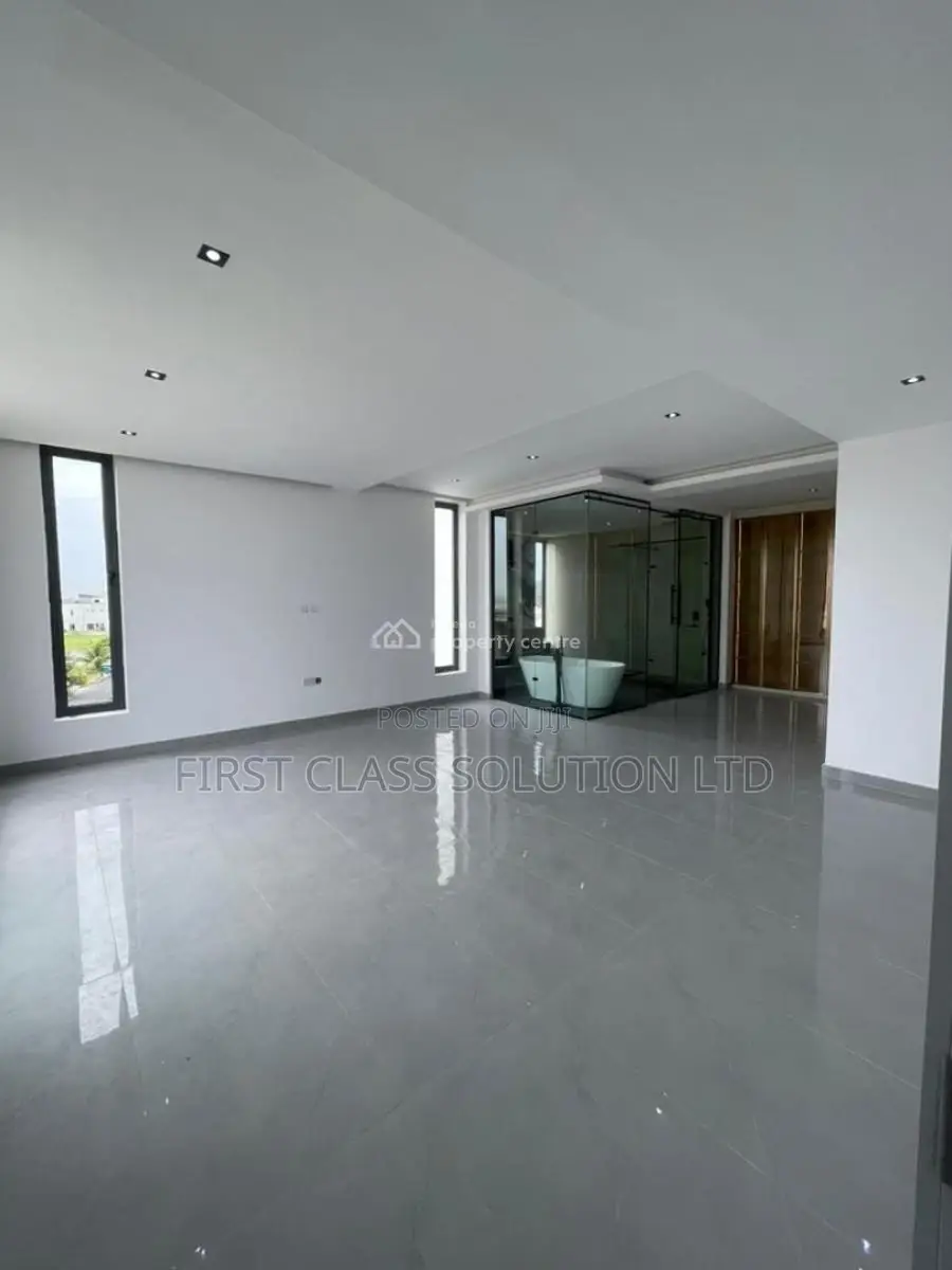 5bdrm Duplex in Ikate for sale