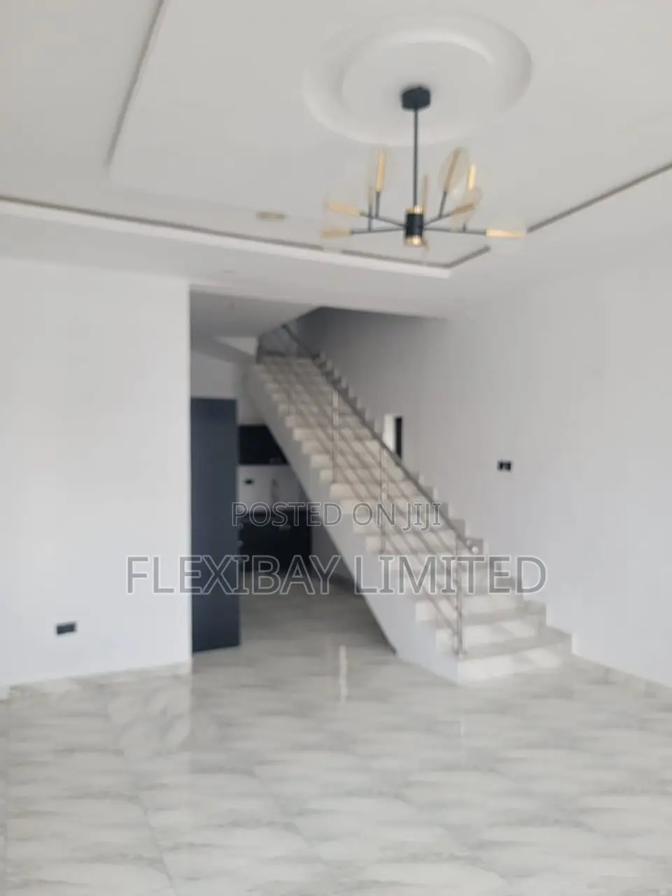 4bdrm Duplex in Chevron for rent