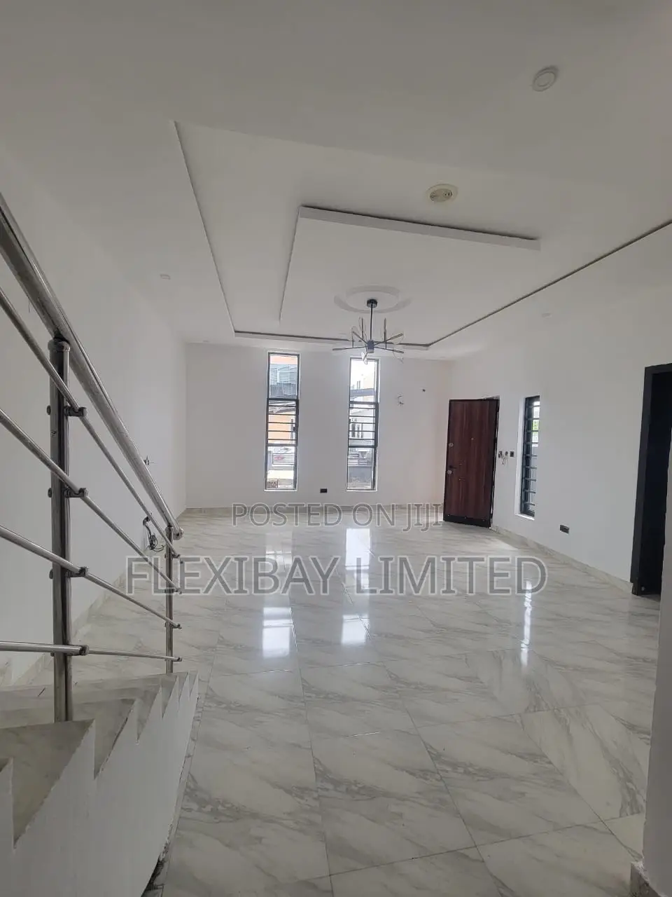 4bdrm Duplex in Chevron for rent
