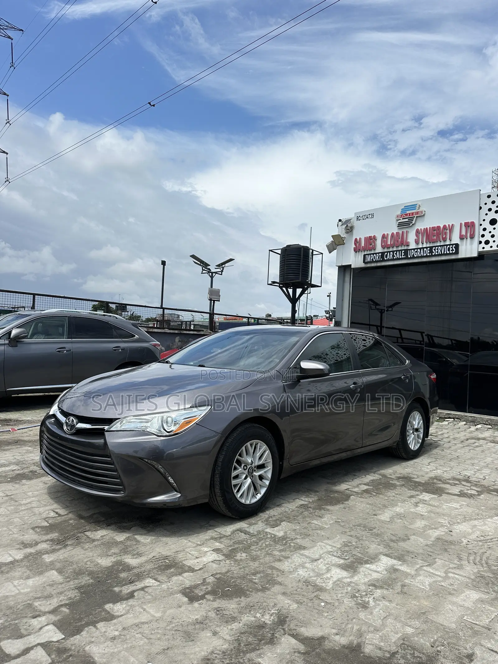 Toyota Camry LE 4dr Sedan (2.5L 4cyl 6A) 2016 Gray