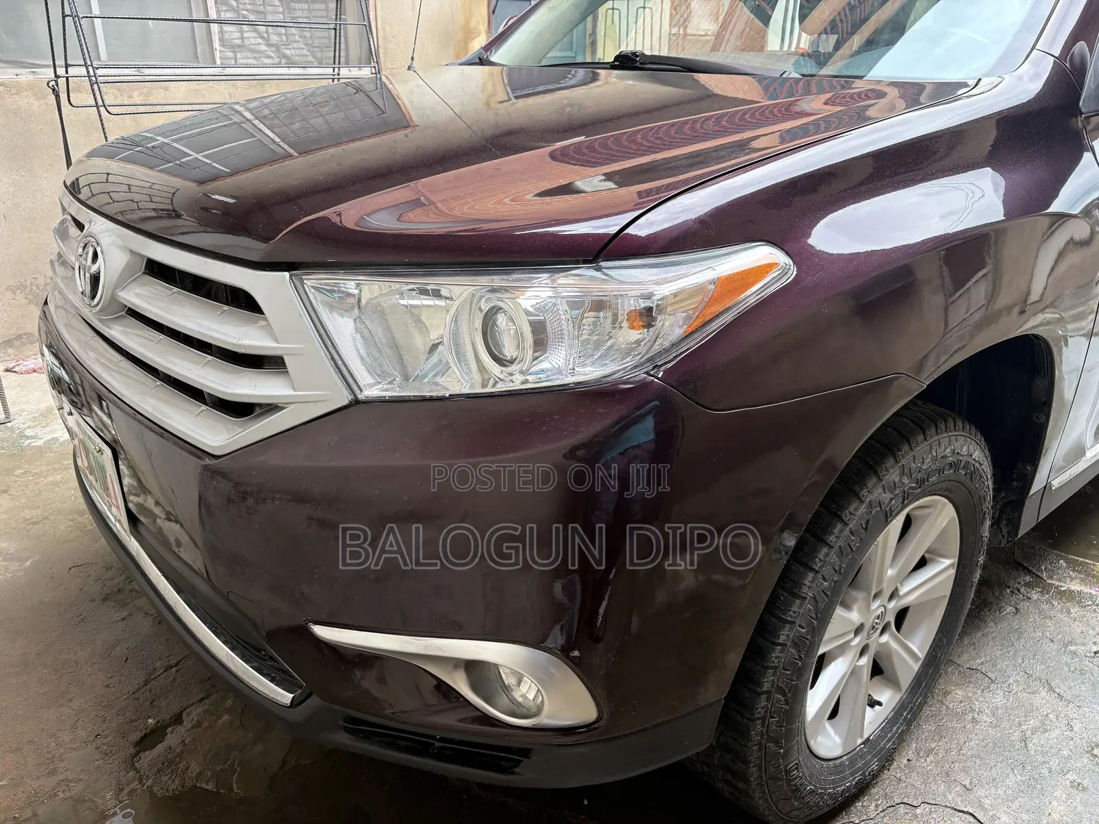 Toyota Highlander SE 2011 Maroon