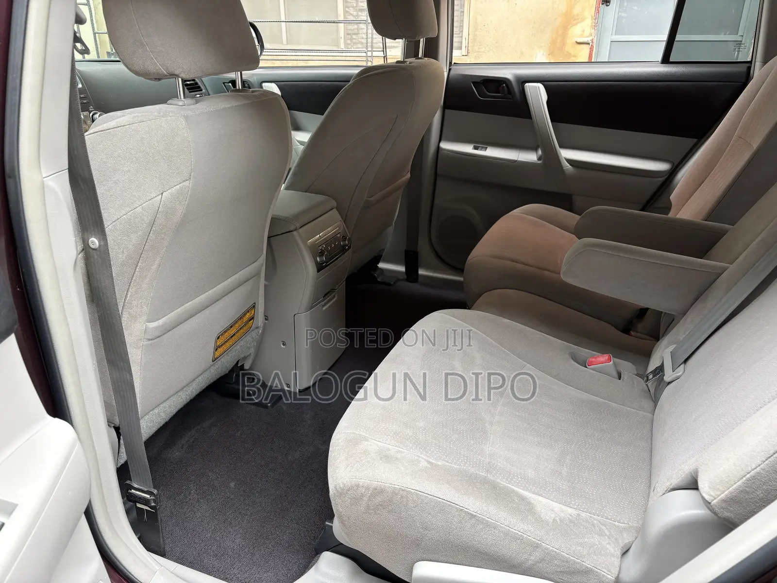 Toyota Highlander SE 2011 Maroon