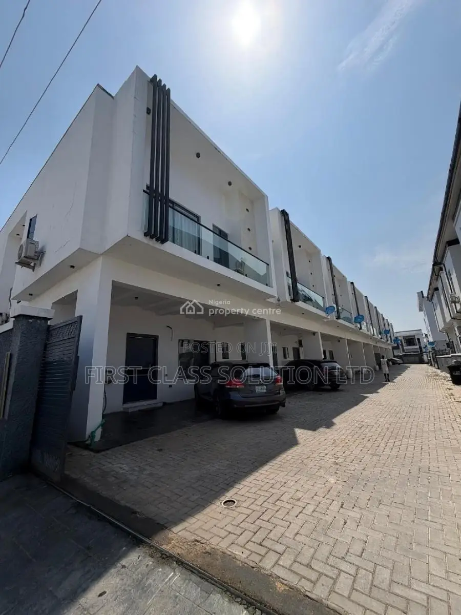 4bdrm Duplex in Ikota for sale