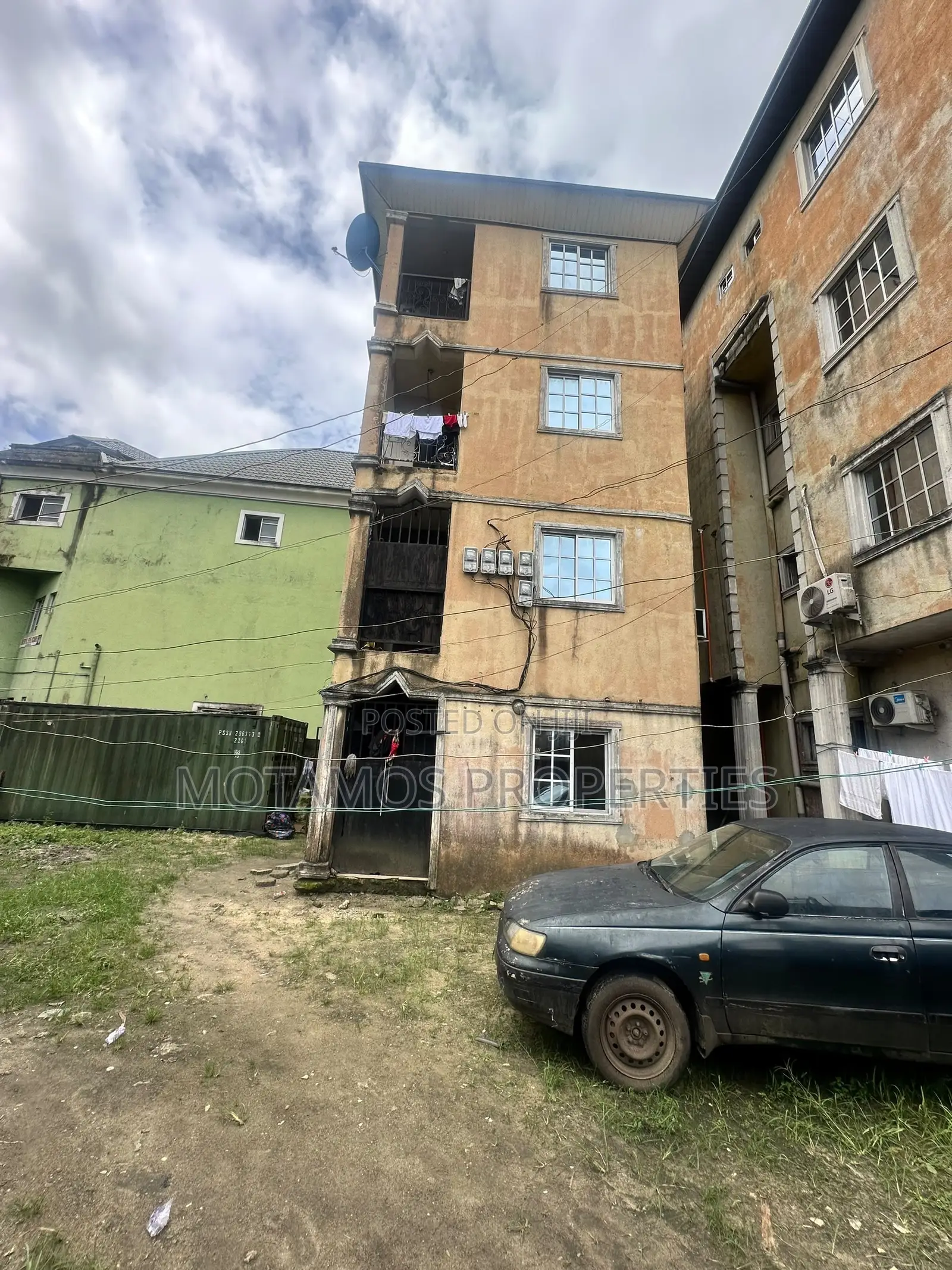 2bdrm Block of Flats in Along The Road, Obio-Akpor for sale