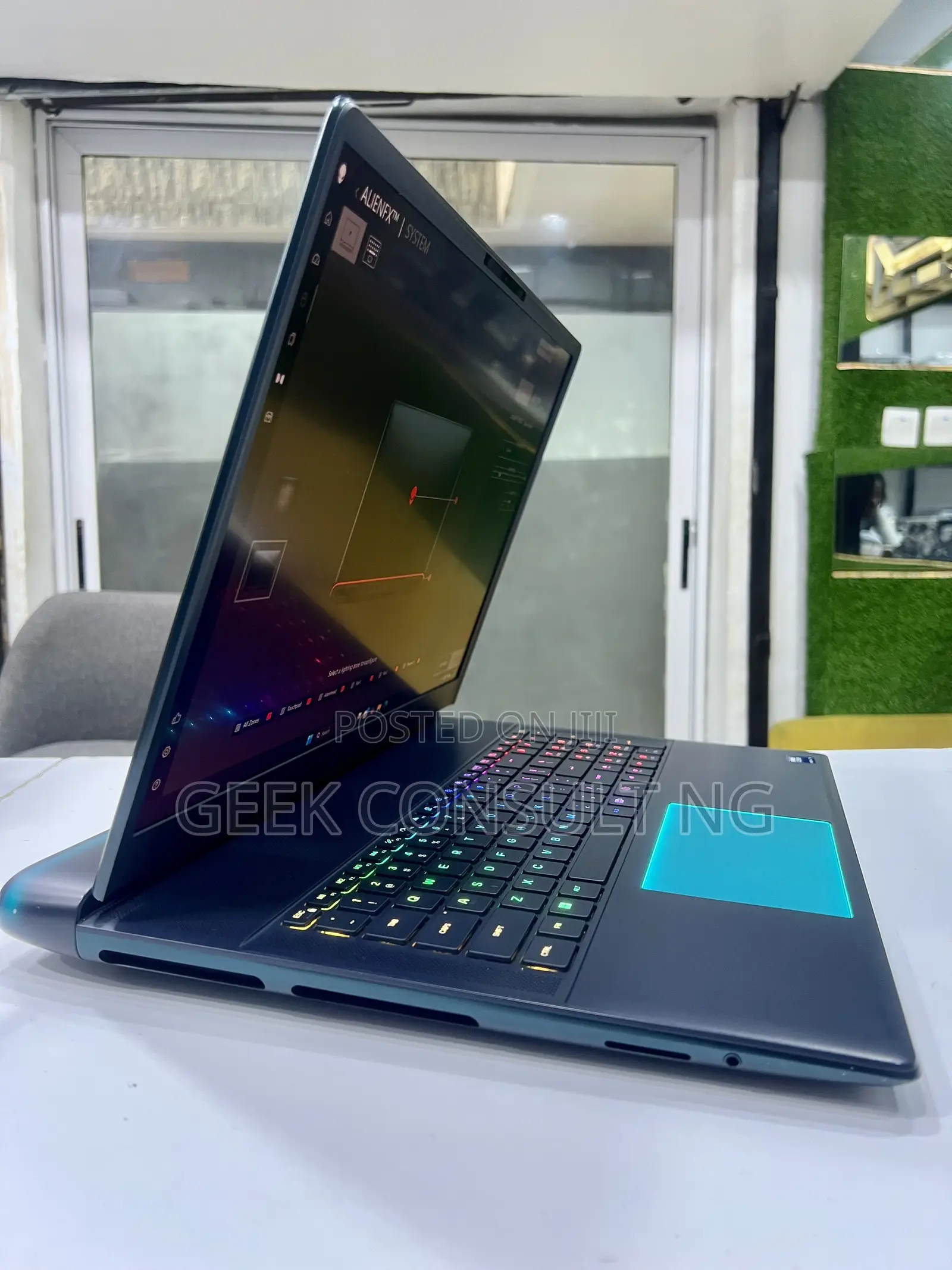 Laptop Alienware 18 Area-51 64GB Intel Core Ultra 9 SSD 2T
