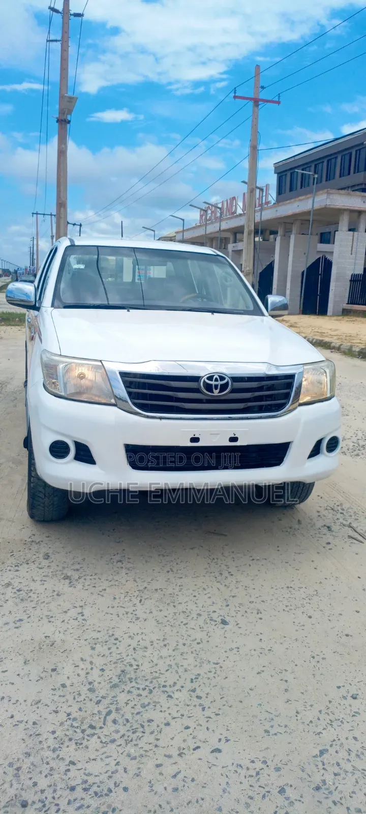 Toyota Hilux 2012 White