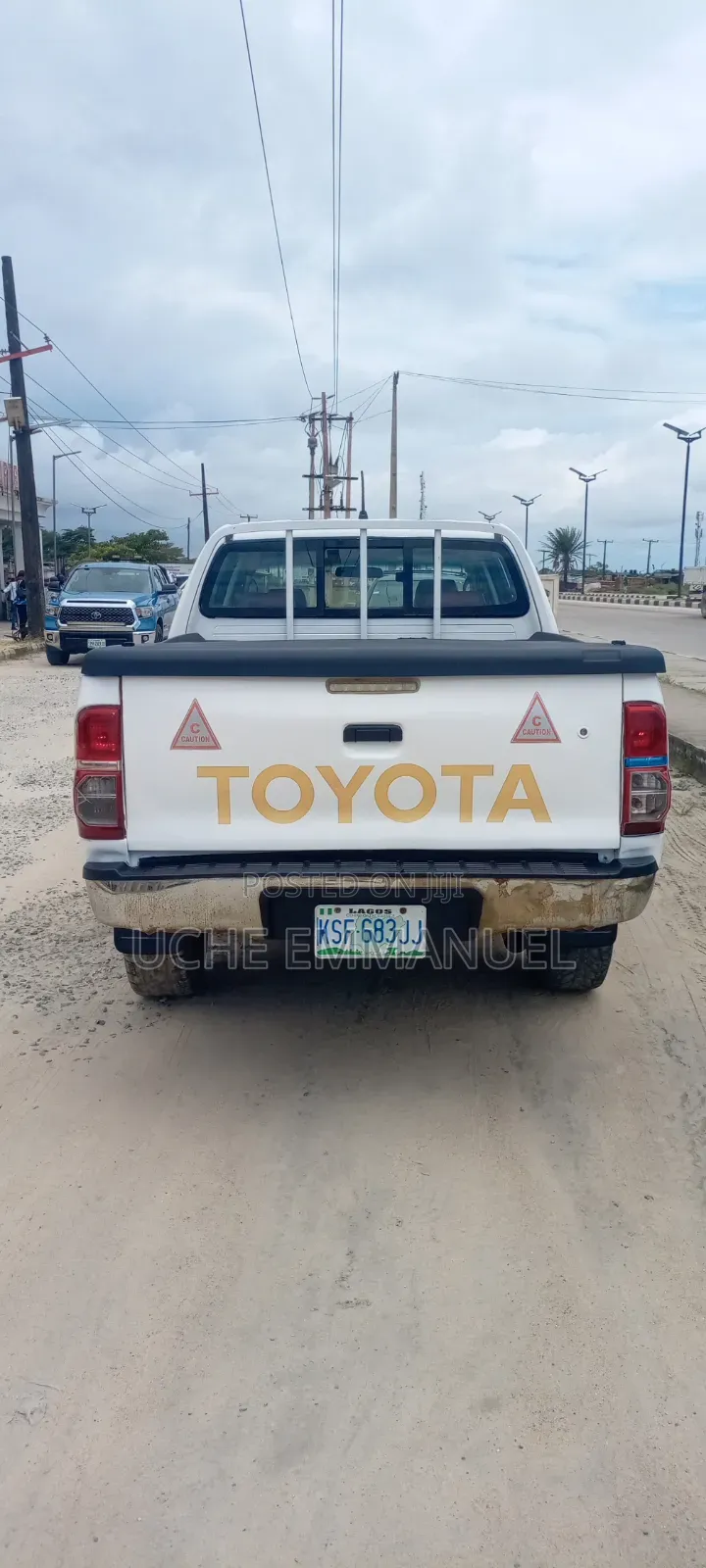 Toyota Hilux 2012 White