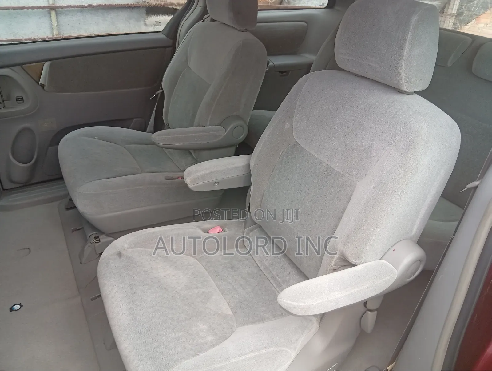 Toyota Sienna CE 2005 Red