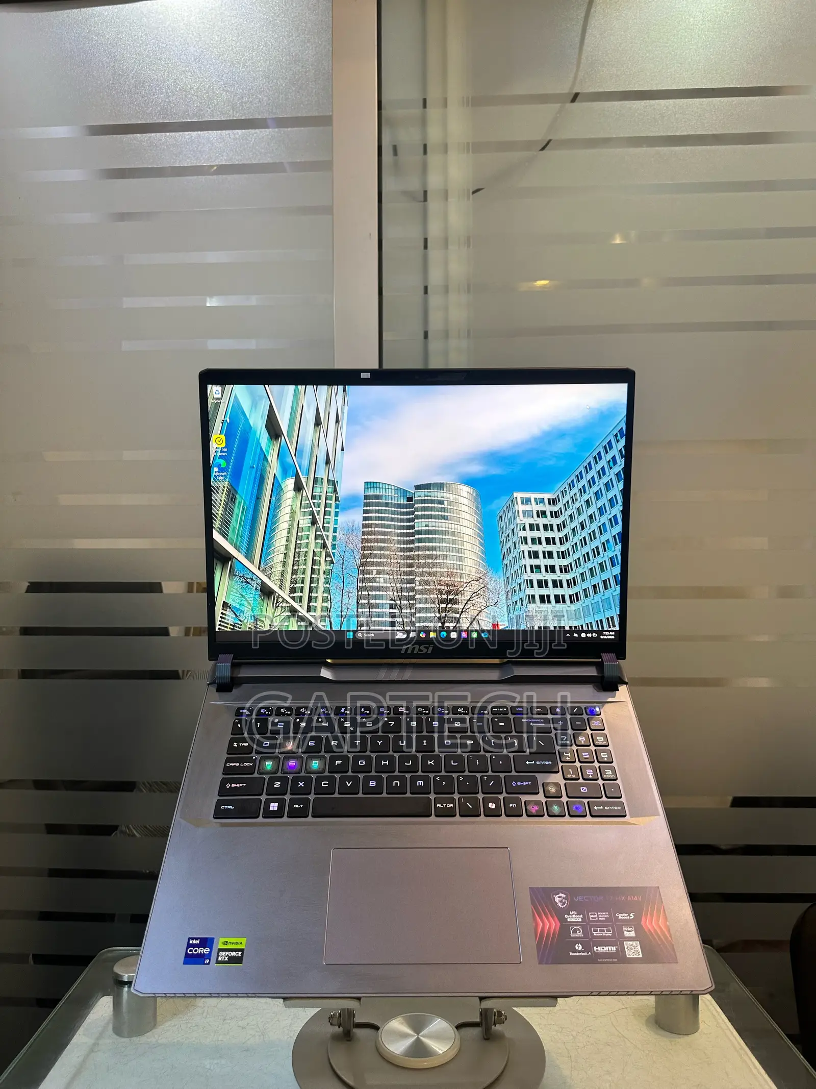 Laptop MSI Vector 17 HX AI A2XWJG 32GB Intel Core i9 SSD 1T