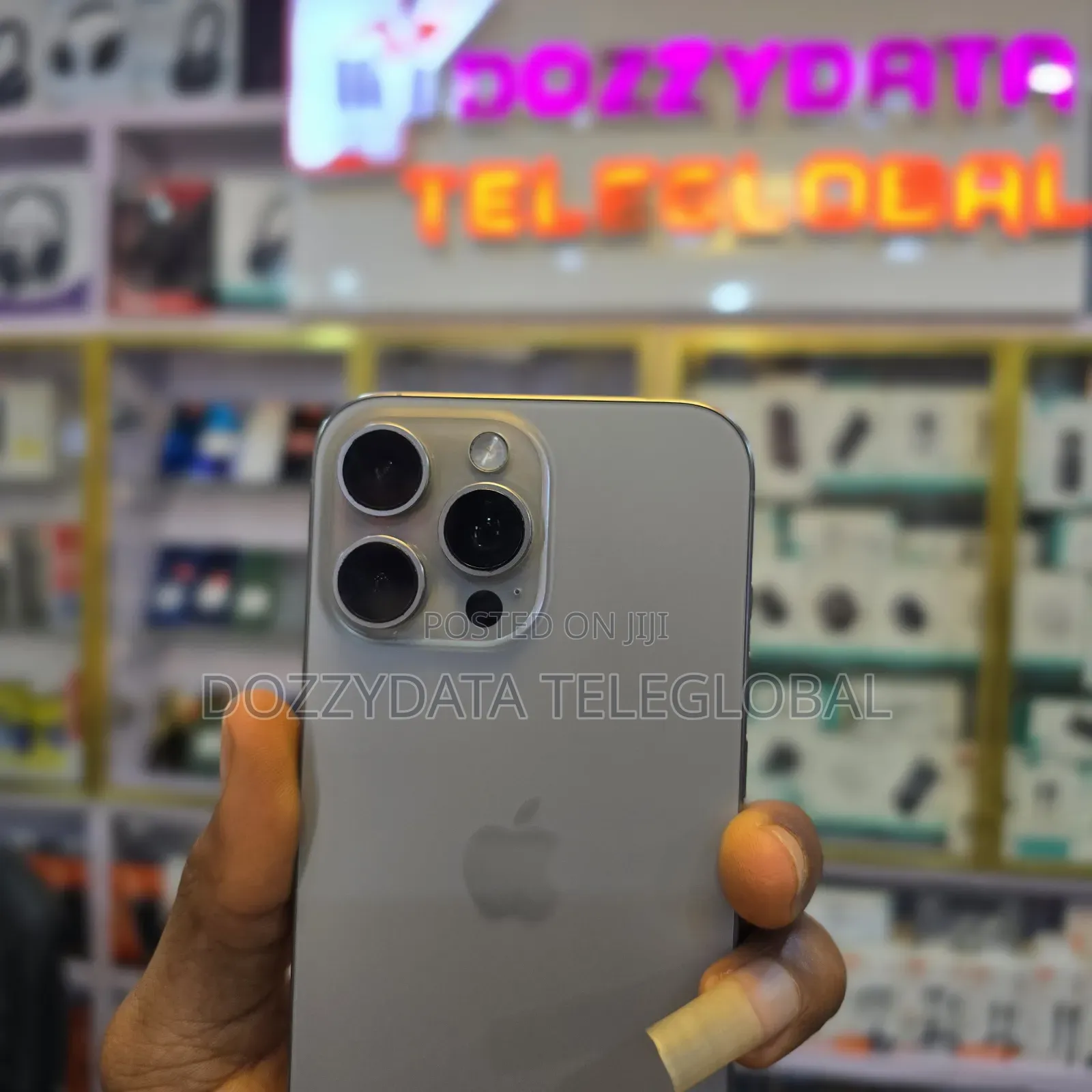 Apple iPhone 16 Pro Max 256 GB Silver