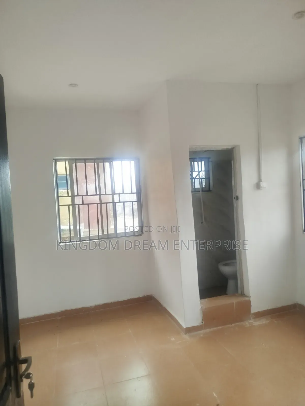 Mini Flat in Jibowu Abulegba for rent