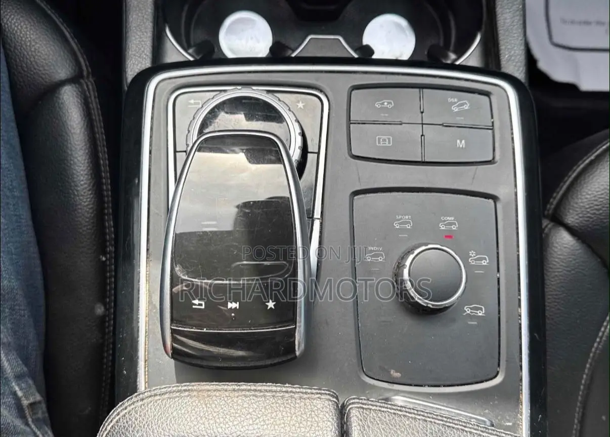 Mercedes-Benz GLE-Class GLE 400 4MATIC 2018 Gray