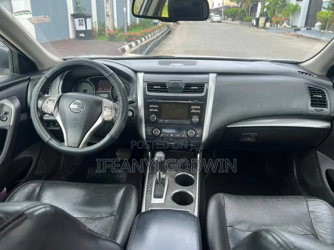 Nissan Altima 2015 Silver
