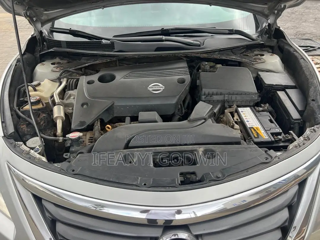 Nissan Altima 2015 Silver