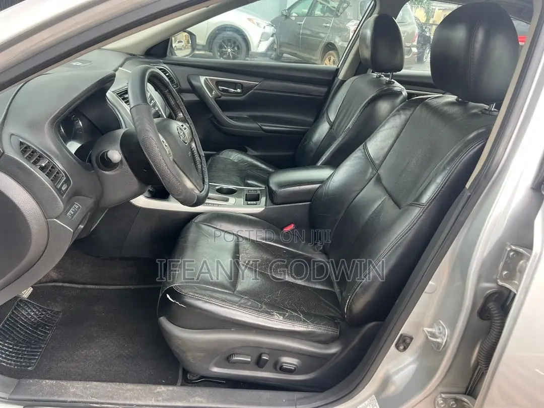 Nissan Altima 2015 Silver