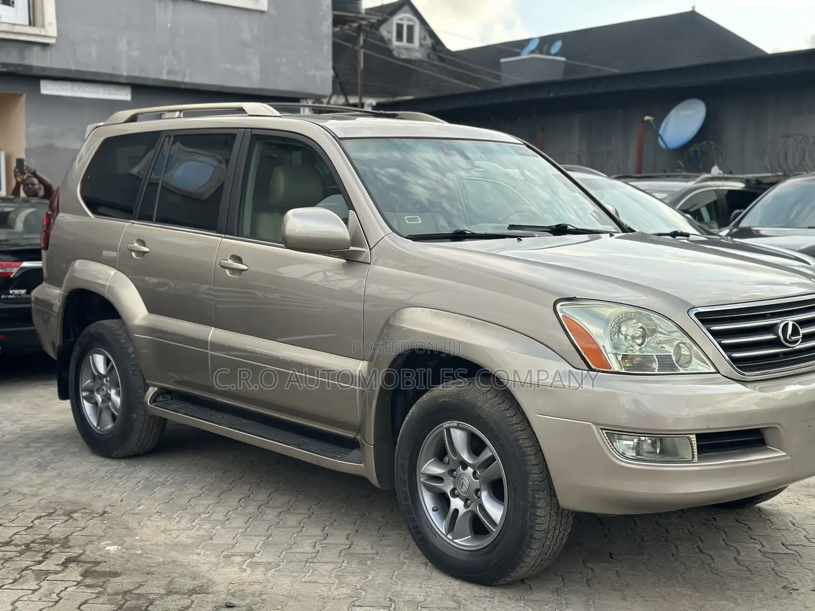 Lexus GX 470 Sport Utility 2005 Gold