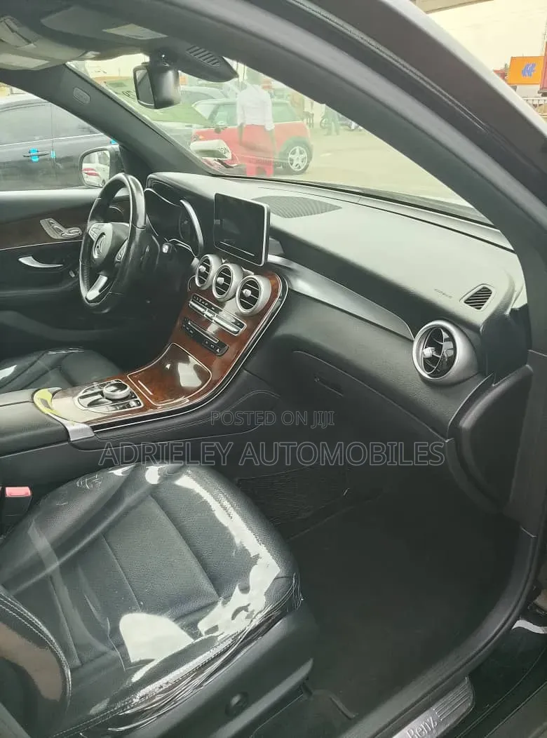 Mercedes-Benz GLC-Class 2018 Black